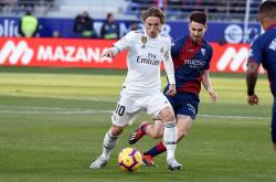 广州队训练开放日，国际比赛日伤情更新引欢呼，西甲在即，轮换策略成焦点(广州队第二场最新消息)-泛亚官方网站