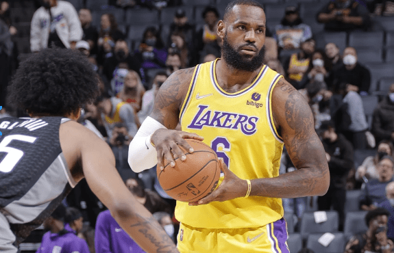 赛前突围战来临，萨克拉门托国王围绕西甲外线爆发，态度坚定，医务组通报恢复(萨克拉门托国王队曾经最强的阵容)