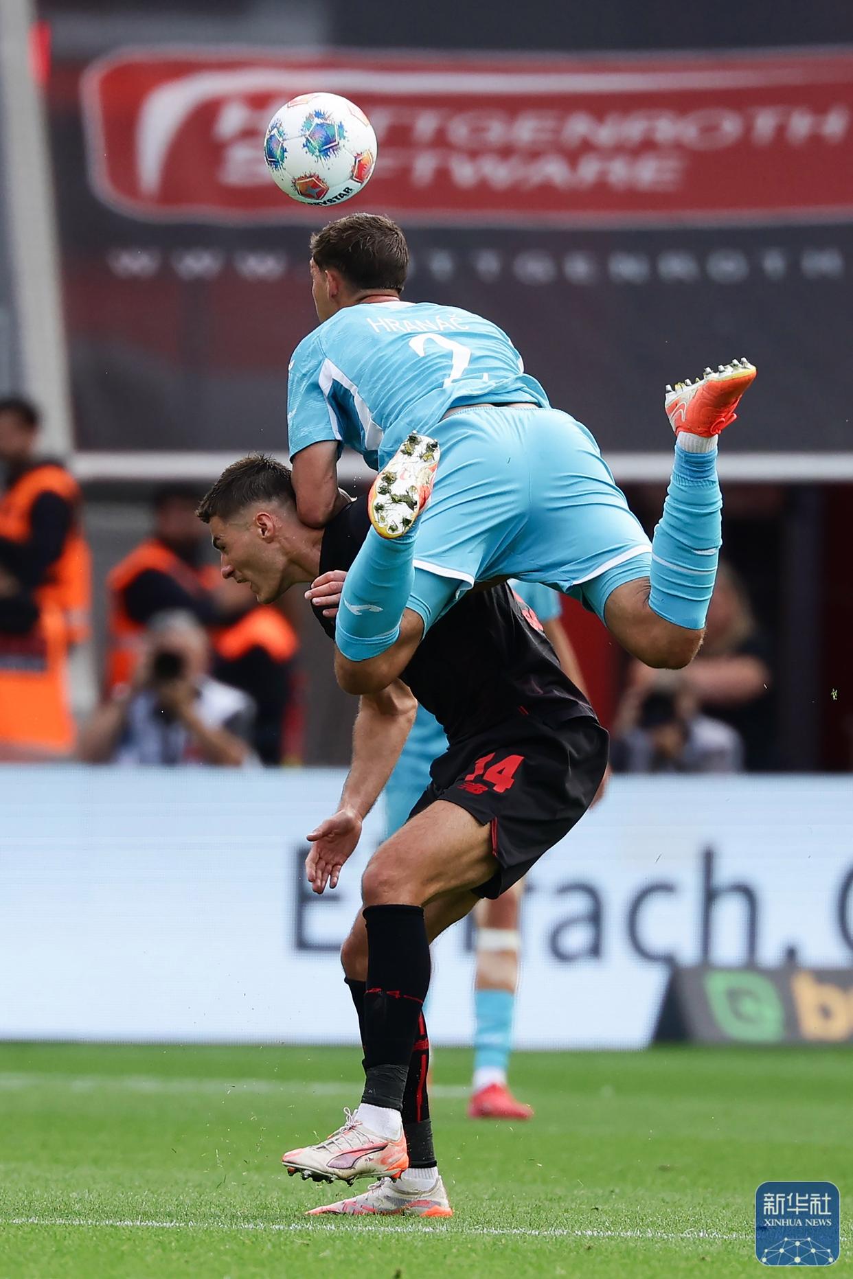 关于勒沃库森清晨单刀错失,志在德甲名次提升,悬念犹存,临场指挥获称赞的信息 关于勒沃库森清晨单刀错失,志在德甲名次提升,悬念犹存,临场指挥获称赞的信息