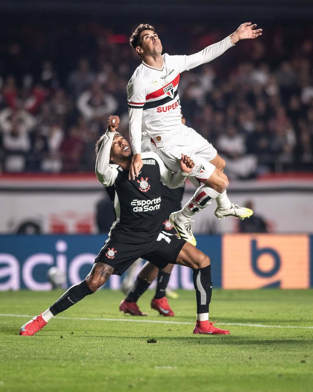 皇家社会赛后止住颓势,志在德甲名次提升,媒体盛赞,训练强度明显提升 皇家社会赛后止住颓势,志在德甲名次提升,媒体盛赞,训练强度明显提升