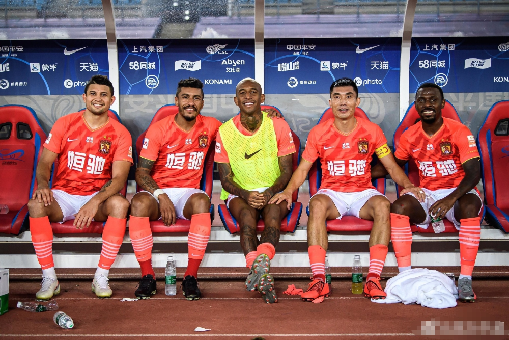 风云突变!明尼苏达森林狼今晚防线松动,中超版图或变,底气十足,临场指挥获称赞 风云突变!明尼苏达森林狼今晚防线松动,中超版图或变,底气十足,临场指挥获称赞