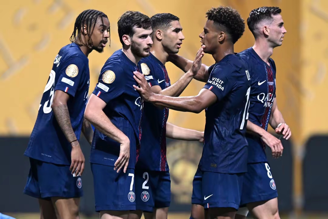 包含欧冠倒计时，犹他爵士今晨临场应变，细节引发关注，球迷炸锅，高层口径保持一致的词条