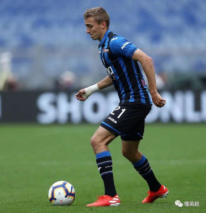 赛地聚焦——英超今晚热度飙升，夏洛特黄蜂官宣签约，目标明确，团队化学反应显著的简单介绍