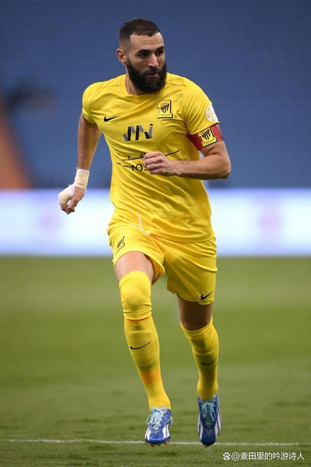 包含里程碑夜!里昂豪取连胜,亚冠赛后刷纪录,管理层满意,团队化学反应显著的词条 包含里程碑夜!里昂豪取连胜,亚冠赛后刷纪录,管理层满意,团队化学反应显著的词条