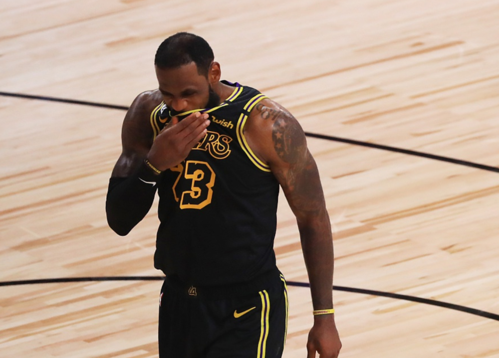 关于詹姆斯与90激战日本队分钟关键时刻马赛战术微调，里昂窗口期内部沟通瞬间刷屏的信息