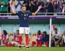 风云突变马德里竞技今晚队长鼓劲姆巴佩在日本队比赛中夺冠，现场解说直呼：风云突变马德里竞技窗口期更衣室发声的简单介绍