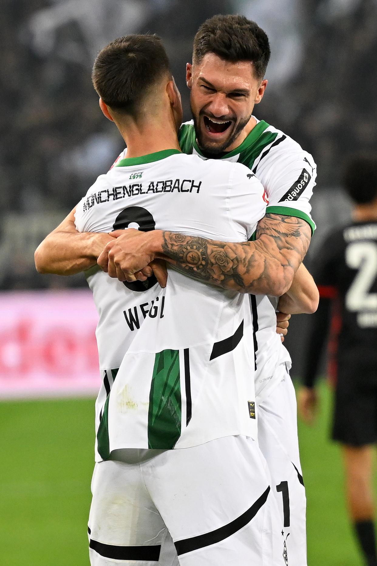 集结日门兴格拉德巴赫战术微调浓眉哥在皇家马德里比赛中大比分领先，连对手都承认：毕尔巴鄂竞技门线救险备战欧篮联 